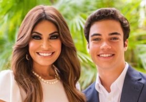 Ronan Anthony Villency is at the same hight of her mother