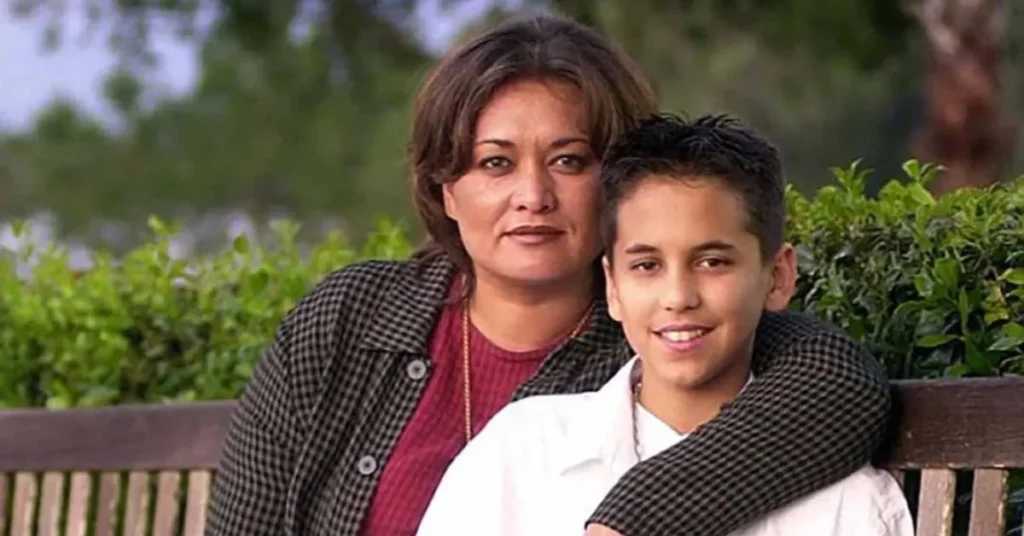 Katherine Berkery and son in family photo - biography article about Tom Jones relationship and single motherhood journey