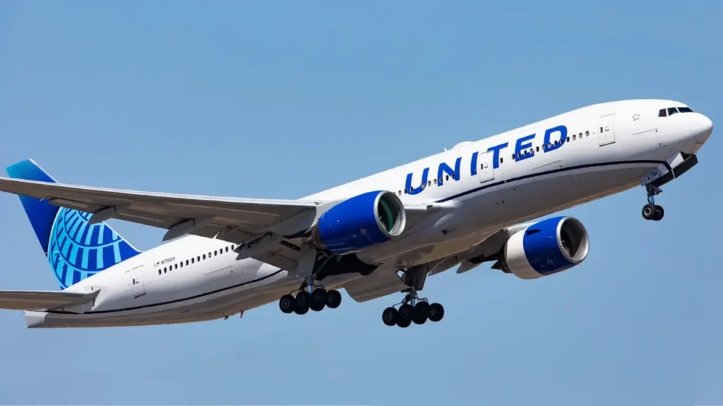 United Airlines Flight UA770 Emergency Diversion